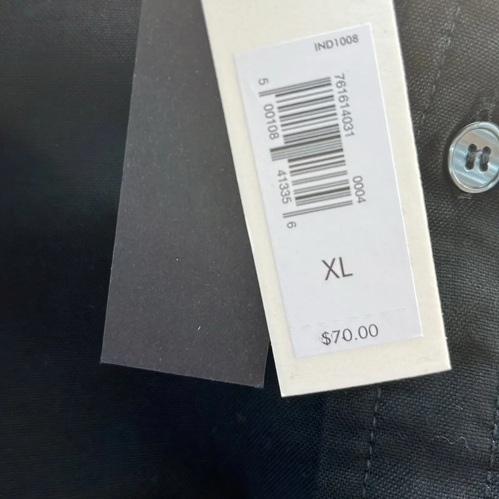 NWT Banana Republic Men’s Black Oxford Shirt Size XL.